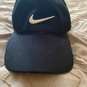 Nike Women's Dri-Fit Tech Golf Cap - Black